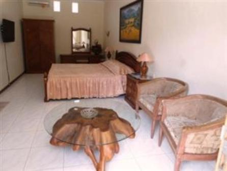 Hotel Safari Jember Room photo